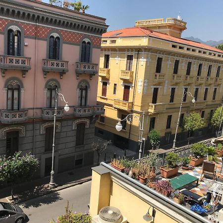 Salerno B&B In Centro ภายนอก รูปภาพ