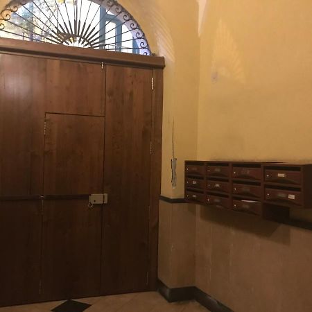 Salerno B&B In Centro ภายนอก รูปภาพ