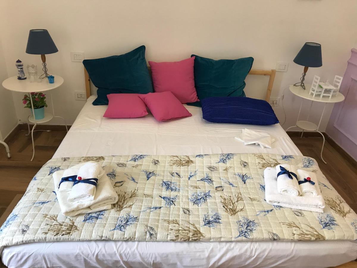 Salerno B&B In Centro ภายนอก รูปภาพ