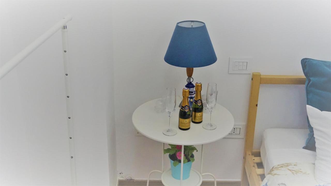 Salerno B&B In Centro ภายนอก รูปภาพ